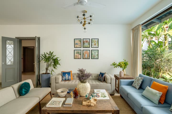 Living room image 1
