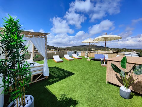 The horizon: T4 sea view, rooftop, balcony, garages