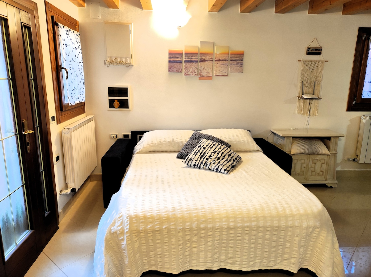 PIANO TERRA divano letto matrimoniale + ascensore