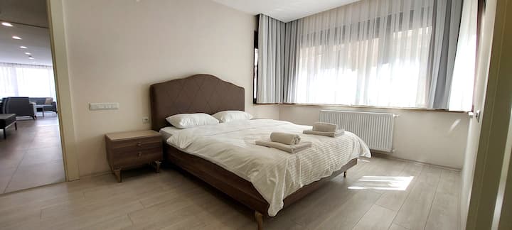 საძინებელი 1