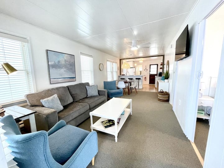 Renovated Direct On Boardwalk 3br 1ba 1car Parking - Point Pleasant Beach, NJ