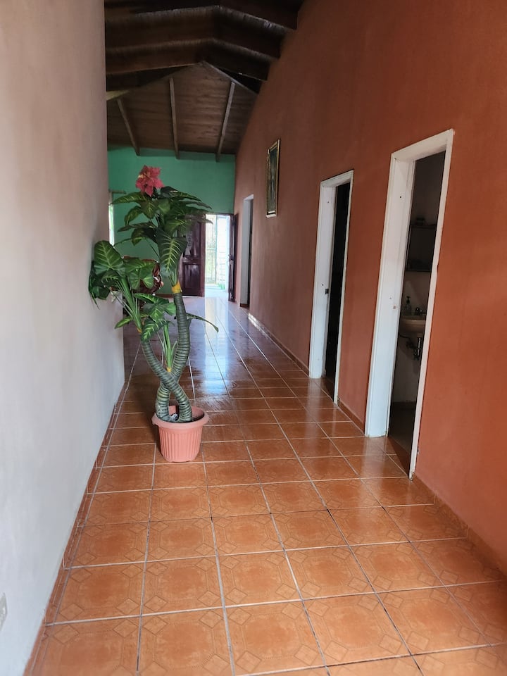 Amplia Casa En Valle De Angeles - Valle de Ángeles