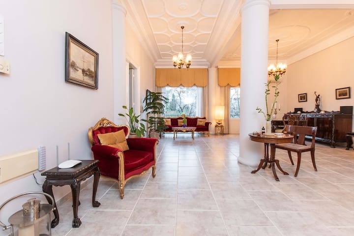 Acheiropoietos Apartment