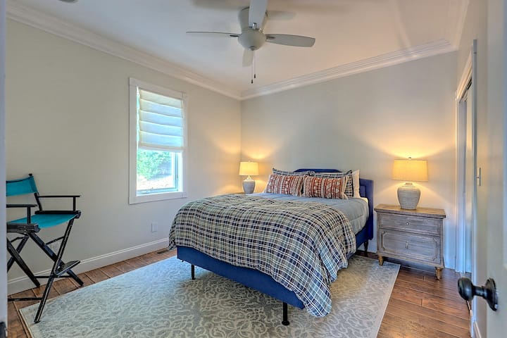 TV inteligente incluida.  