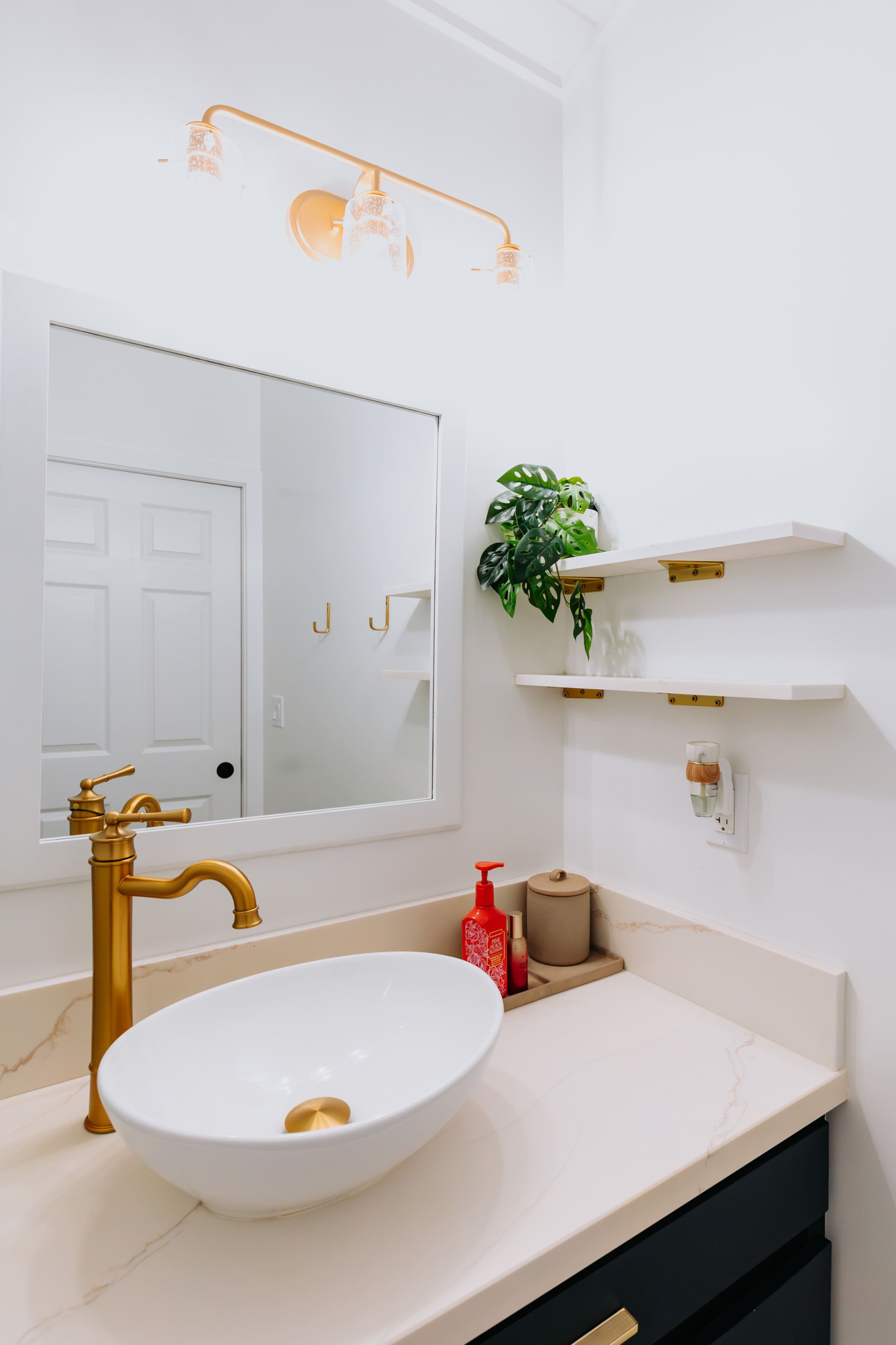Guesthouse in Kailua-Kona · ★4.85 · 1 bedroom · 1 bed · 1 shared bath - Image 31