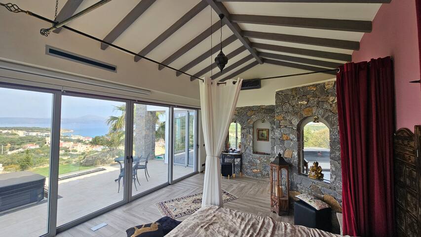 Shangri-La gallery image 5