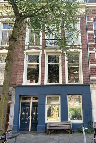 Stylish family home w. garden & airco in centre gallery image 3