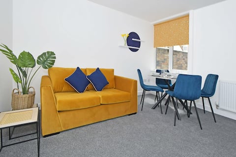 Popular Airbnb listing: Sapphire Apartment | One Bedroom Apartment in Crewe