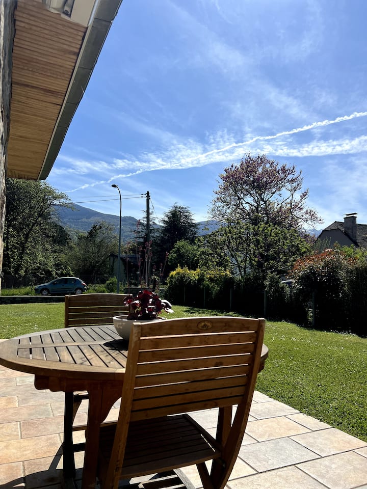Belles Pierres Près Des Thermes - Argelès-Gazost