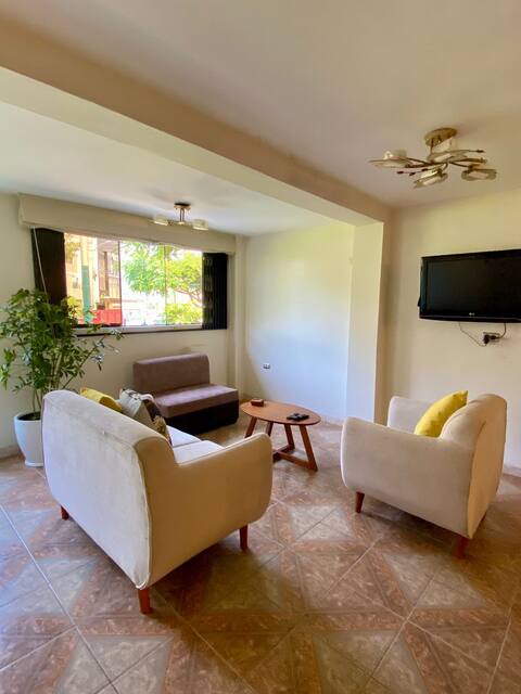 Family apartment overlooking the park in Surco