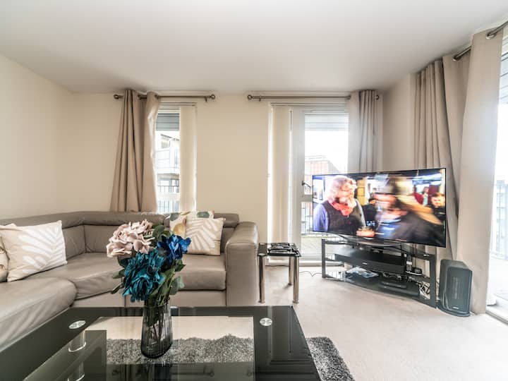 Spacious 2bed & 2bath Flat Near London Museum - Barnet