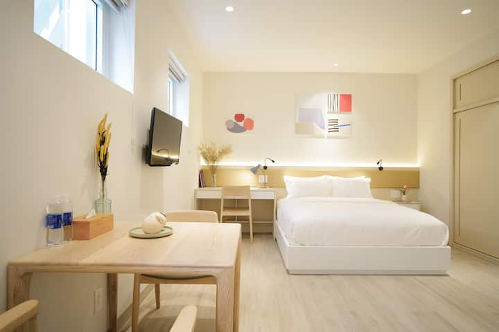 A01: Chic City Center Studio - Ho Chi Minh