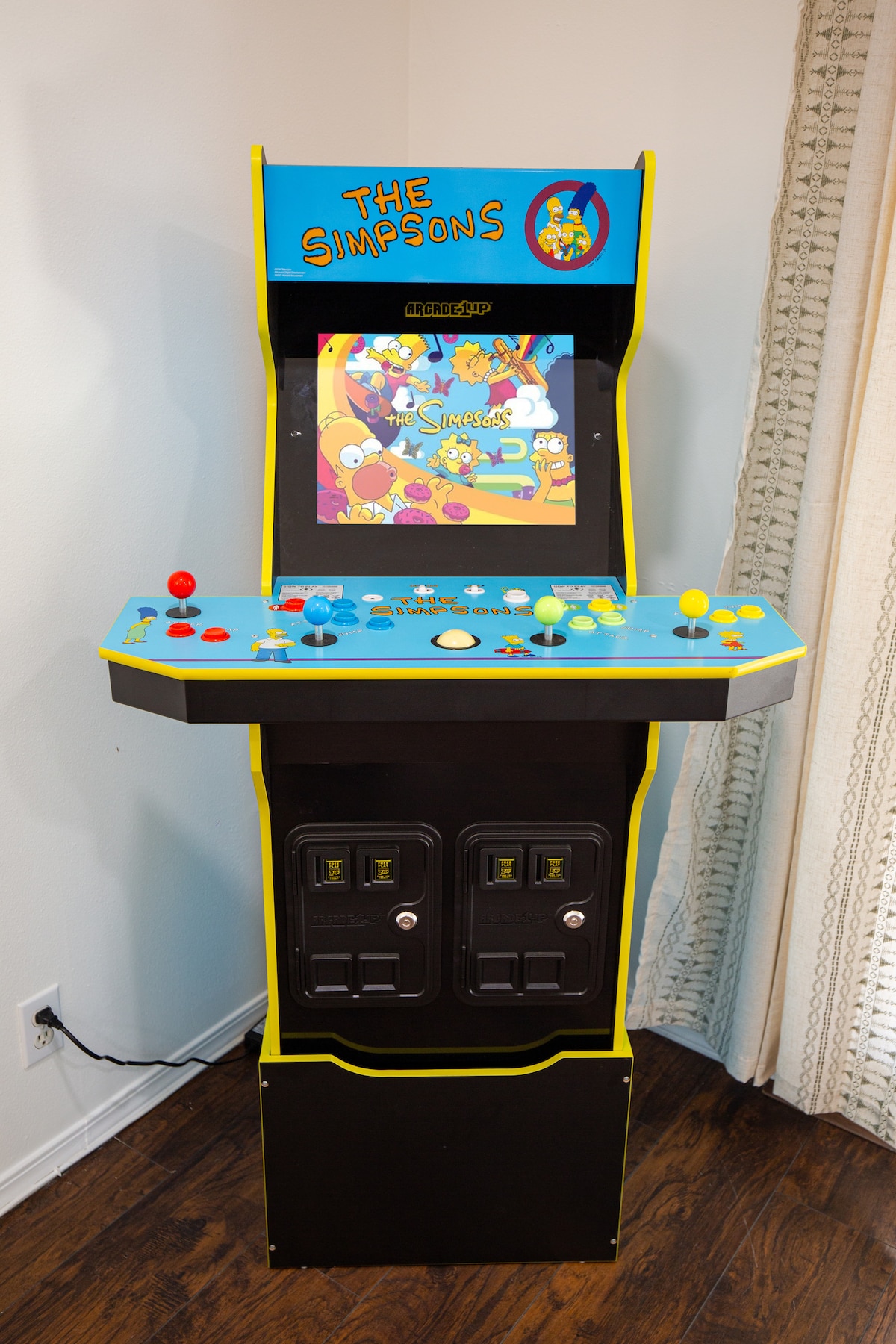 4-Player Simpsons arcade machine. 