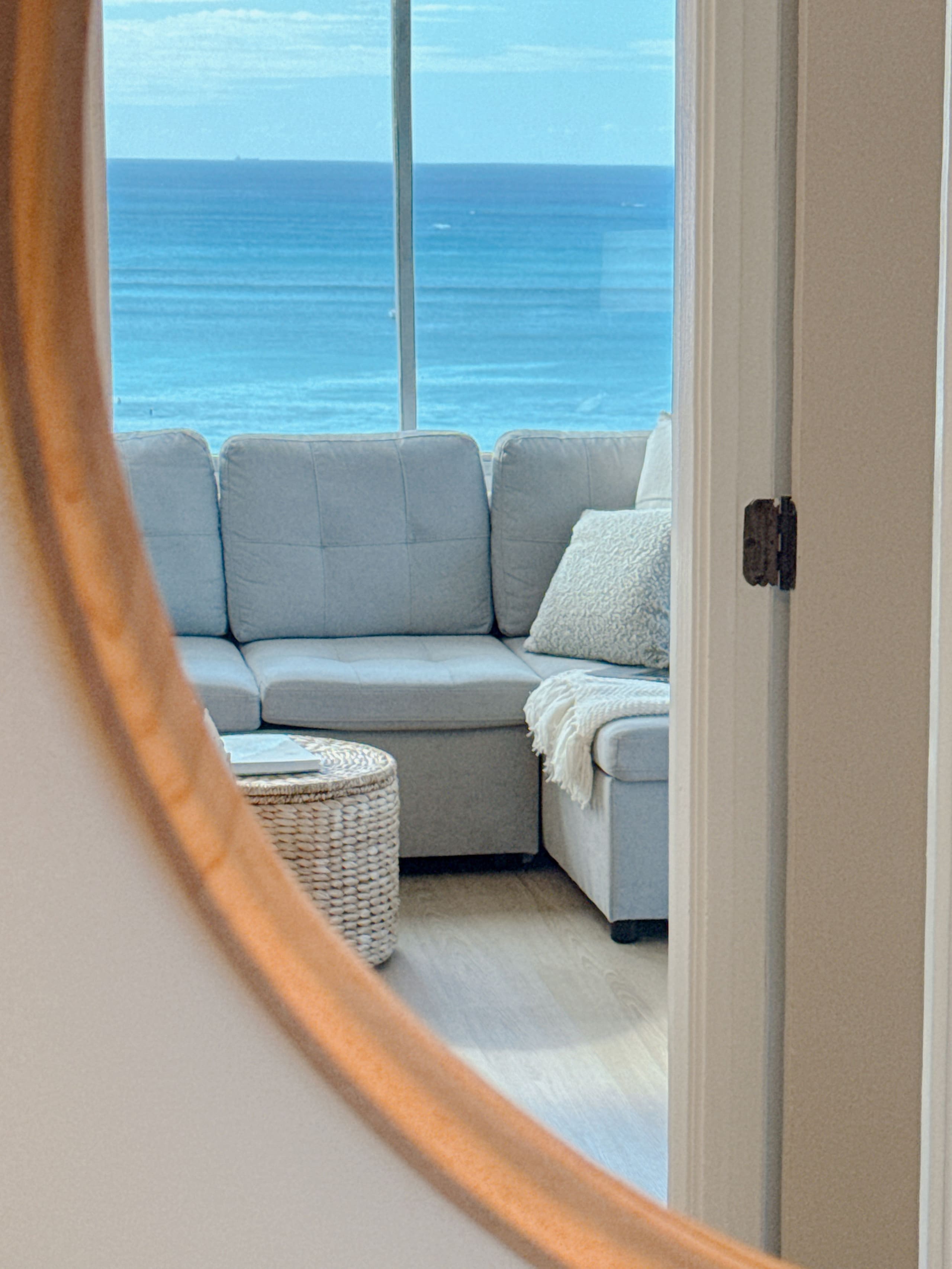 Condo in Honolulu · ★4.98 · 1 bedroom · 2 beds · 1 shared bath - Image 29
