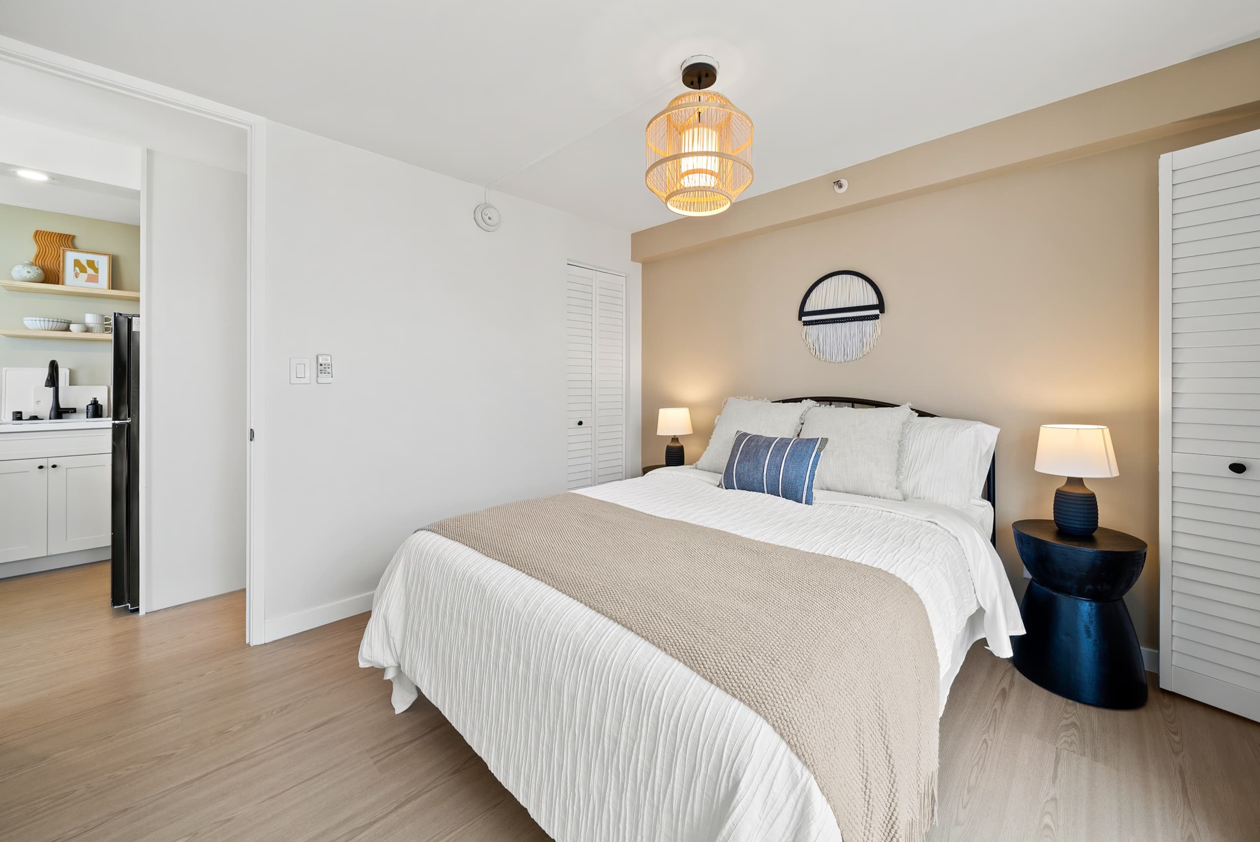 Condo in Honolulu · ★4.98 · 1 bedroom · 2 beds · 1 shared bath - Image 26