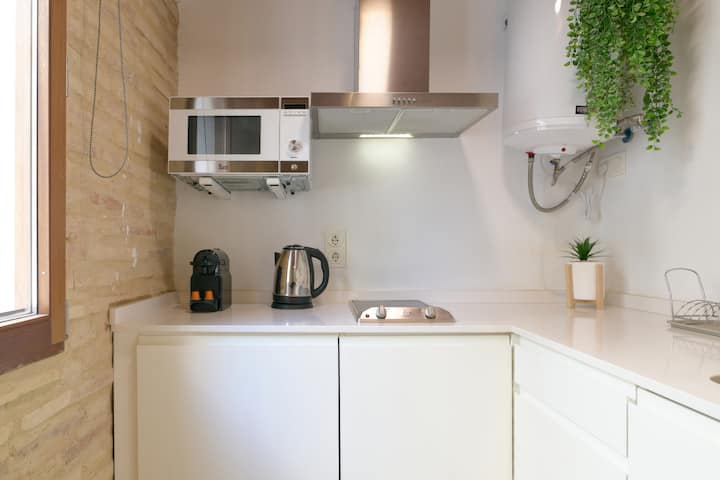 Cozy Apartment In Old Quarter Plaza Del Carmen - Valence en Espagne