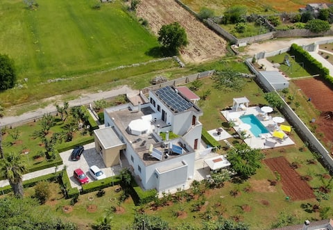 Villa  Luxury  with pool&bbq