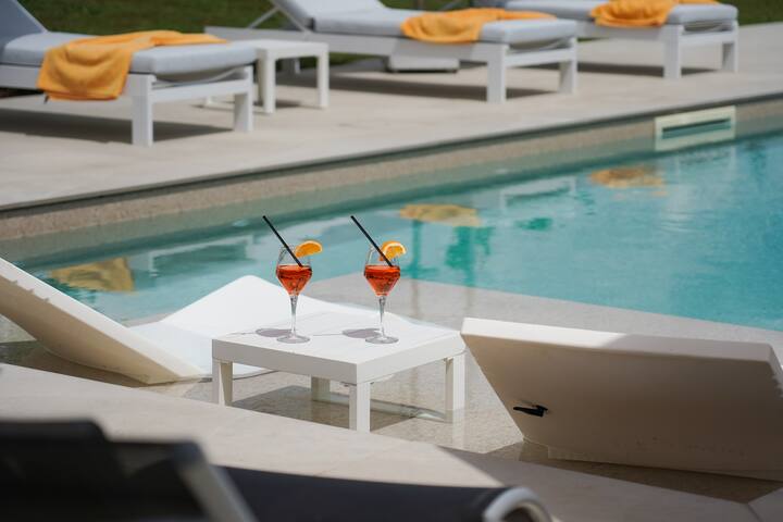 Offerta Early Booking! Villa Luxury con piscina gallery image 5