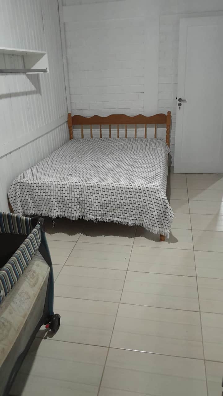 საძინებელი 4