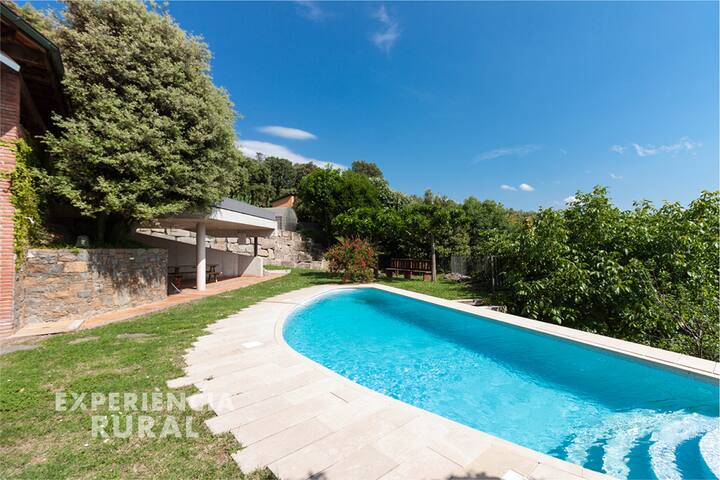 Impresionante villa con piscina panorámica gallery image 3