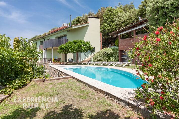 Impresionante villa con piscina panorámica gallery image 4