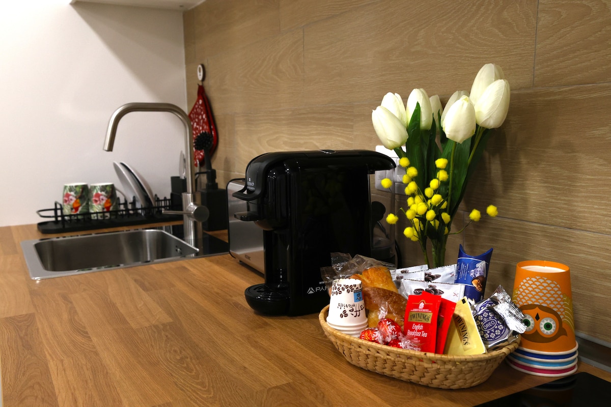 Top performing Airbnb: Daca Apartments in Napoli