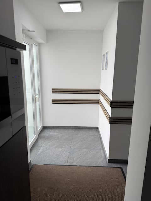 In the valley 2 house - 3 bathrooms, 2 kitchens, 5 bedrooms, 11 beds - air conditioning