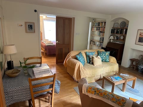 Successful Airbnb property: Quiet city centre retreat in Cambridge in Cambridge