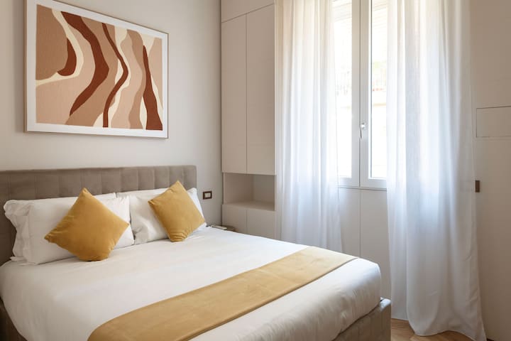 Chic & New 3 Bedroom Apartment – Close to Duomo gallery image 4