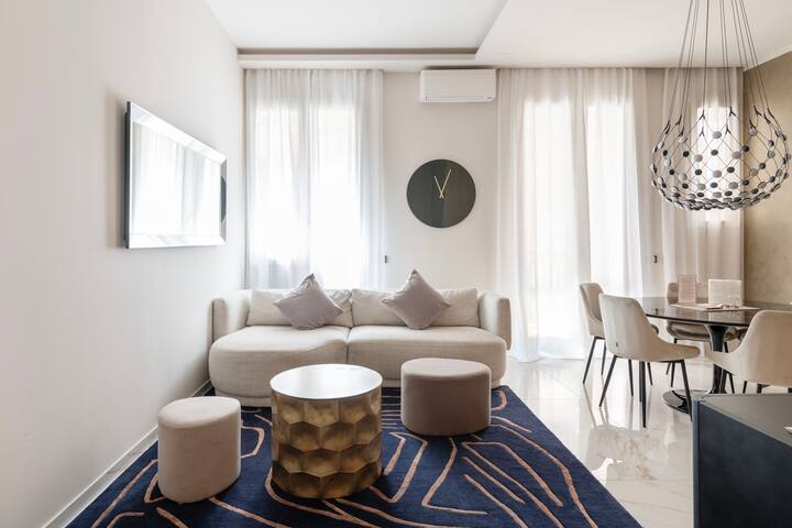 Chic & New 3 Bedroom Apartment – Close to Duomo gallery image 3