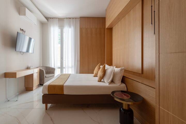 Chic & New 3 Bedroom Apartment – Close to Duomo gallery image 5