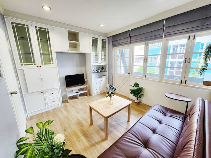 2br 1lr 240m At Bts Saint Louis (Silom-sathon) - Bangkok