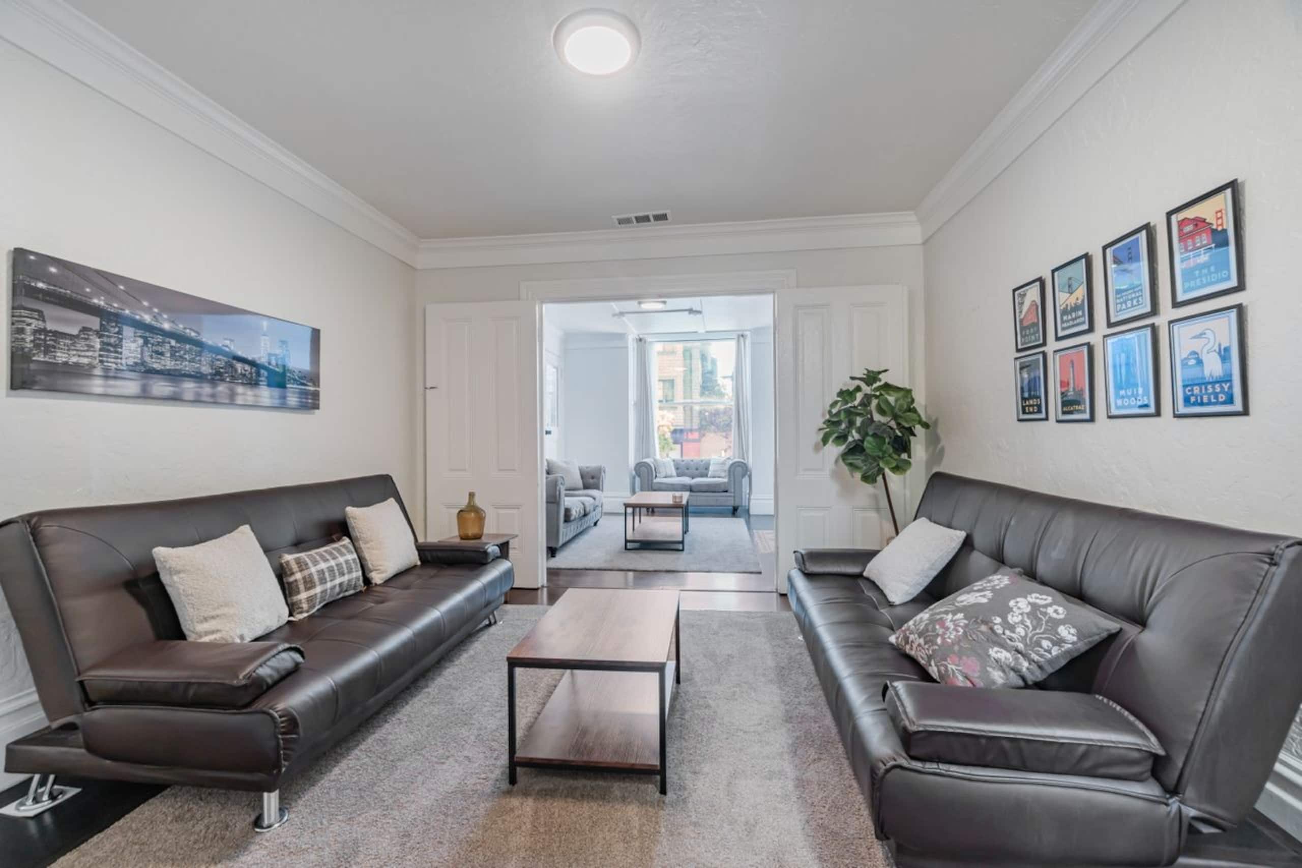 Home in San Francisco · ★4.74 · 5 bedrooms · 6 beds · 2.5 baths - Image 6