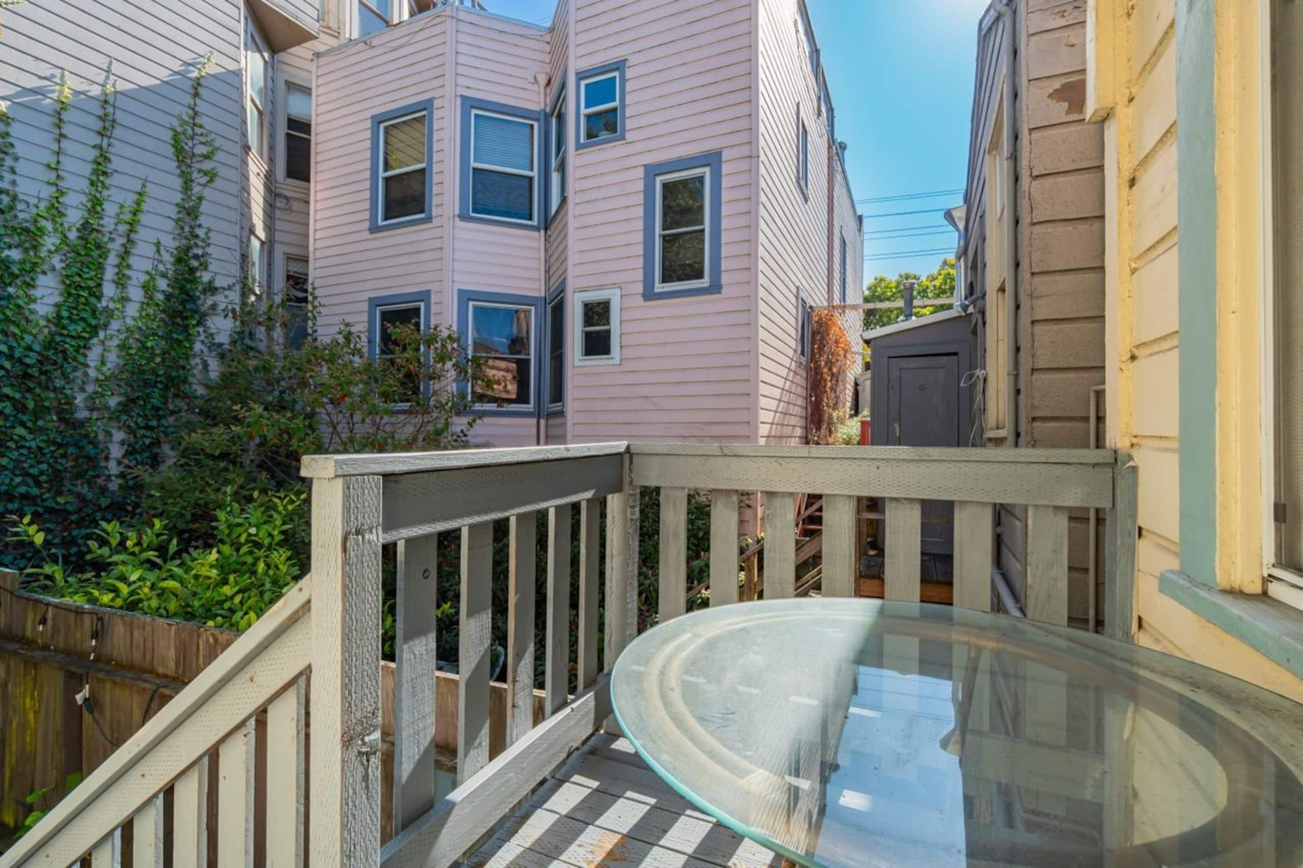 Home in San Francisco · ★4.74 · 5 bedrooms · 6 beds · 2.5 baths - Image 69