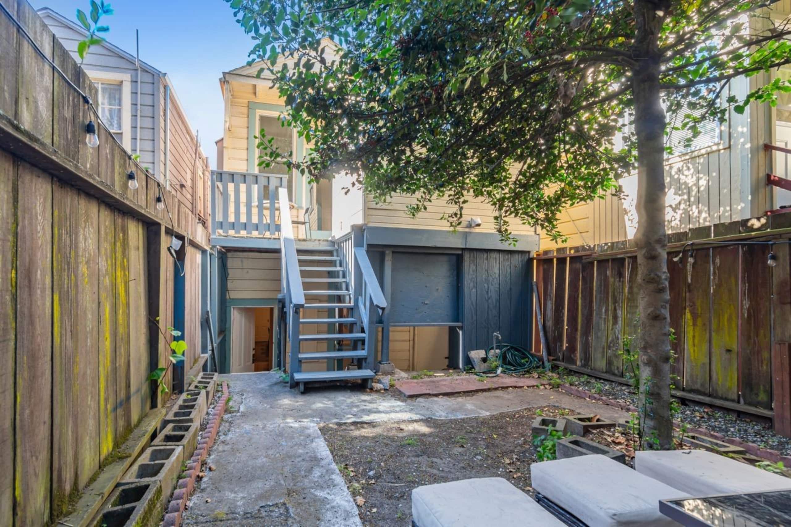 Home in San Francisco · ★4.74 · 5 bedrooms · 6 beds · 2.5 baths - Image 64
