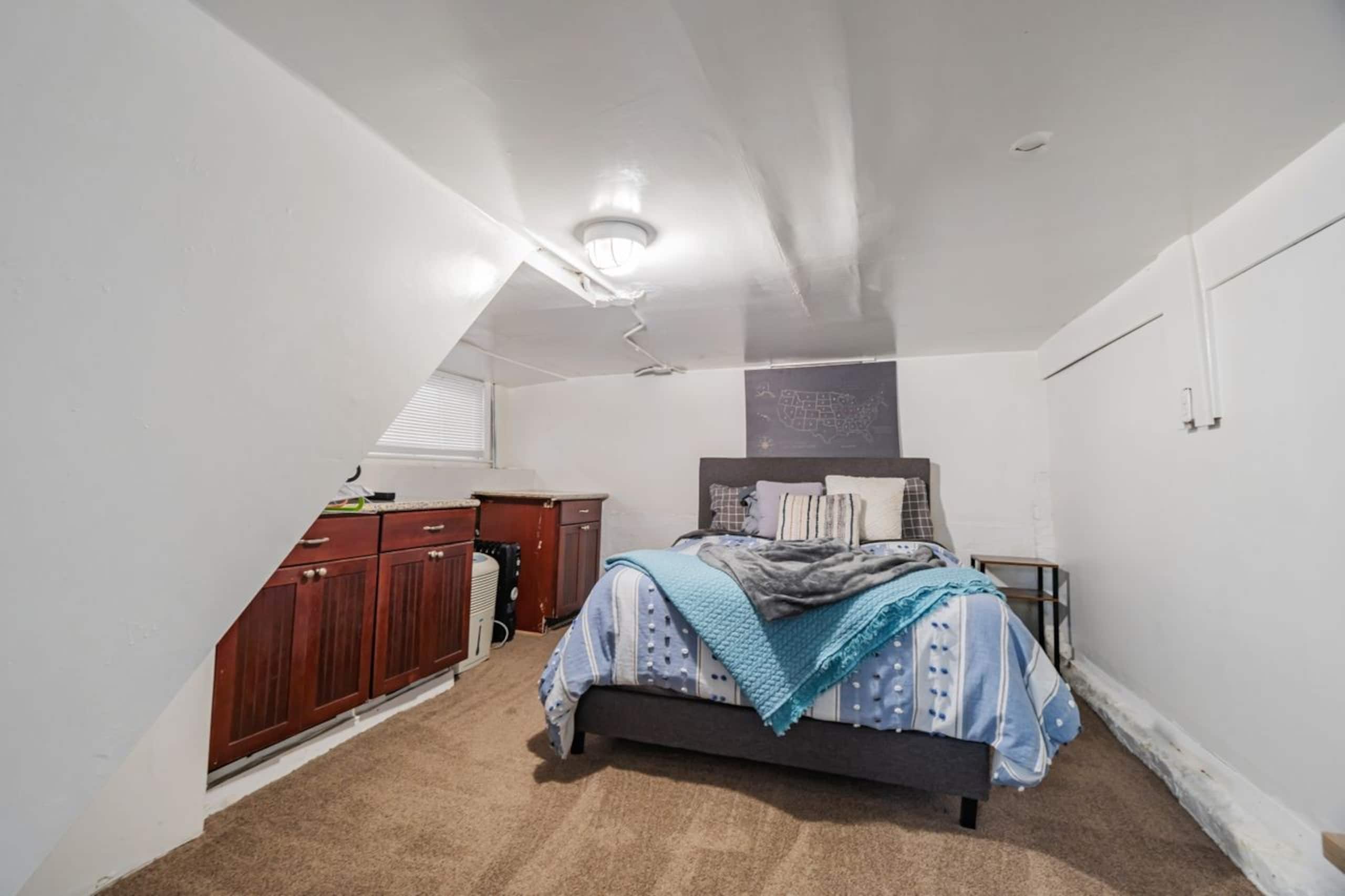 Home in San Francisco · ★4.74 · 5 bedrooms · 6 beds · 2.5 baths - Image 51