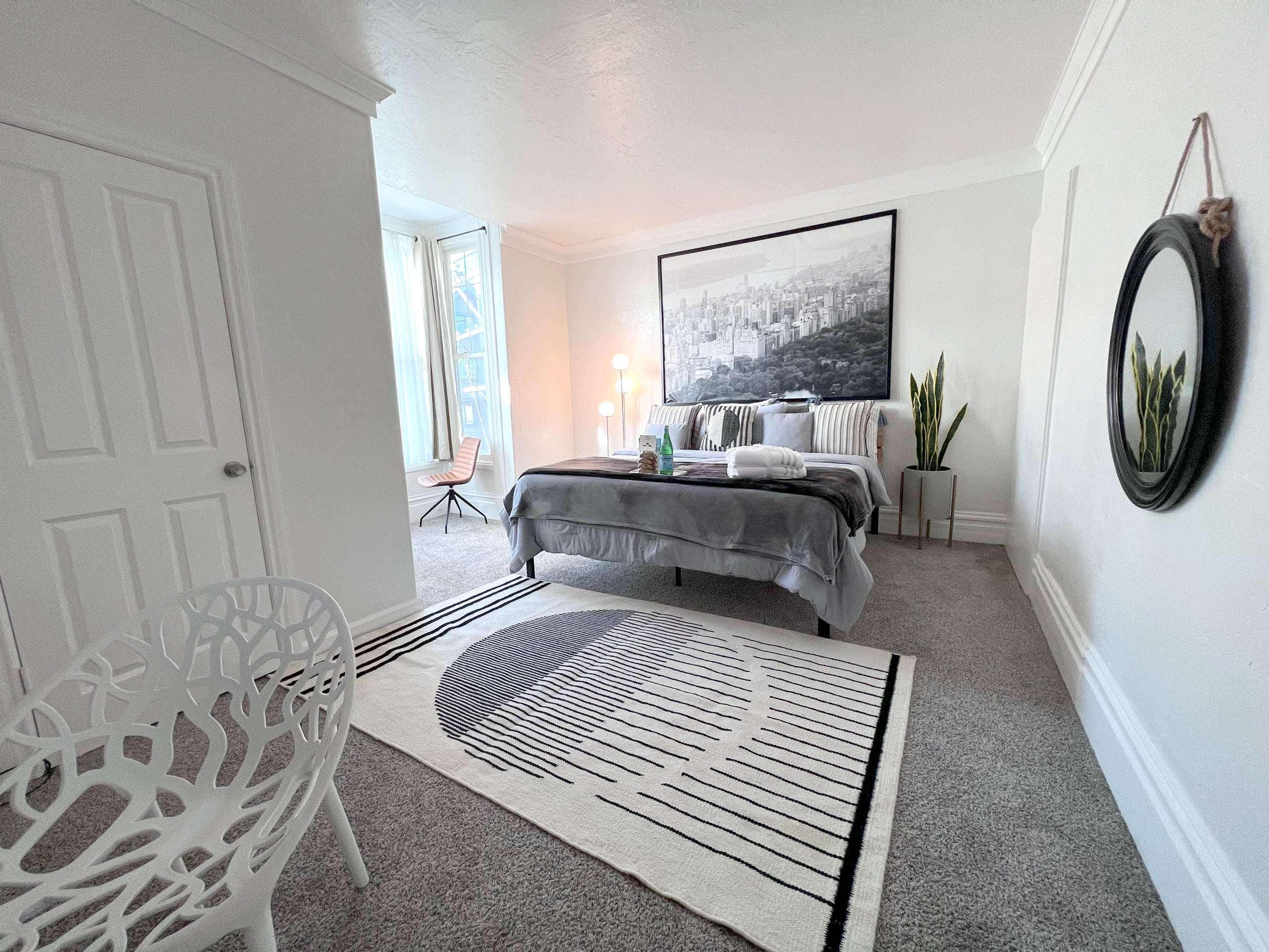 Home in San Francisco · ★4.74 · 5 bedrooms · 6 beds · 2.5 baths - Image 22