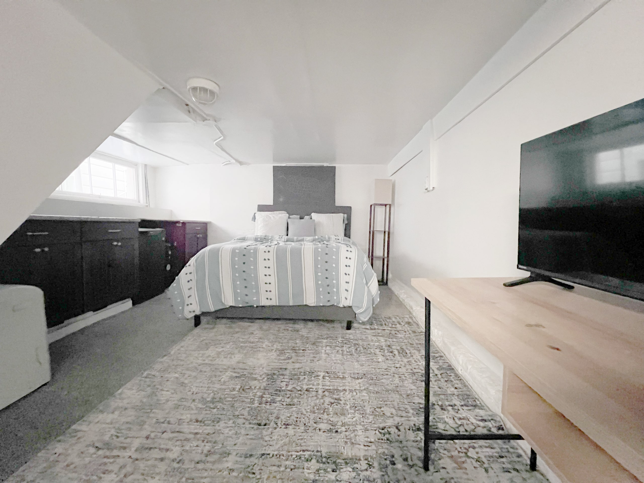 Home in San Francisco · ★4.74 · 5 bedrooms · 6 beds · 2.5 baths - Image 47