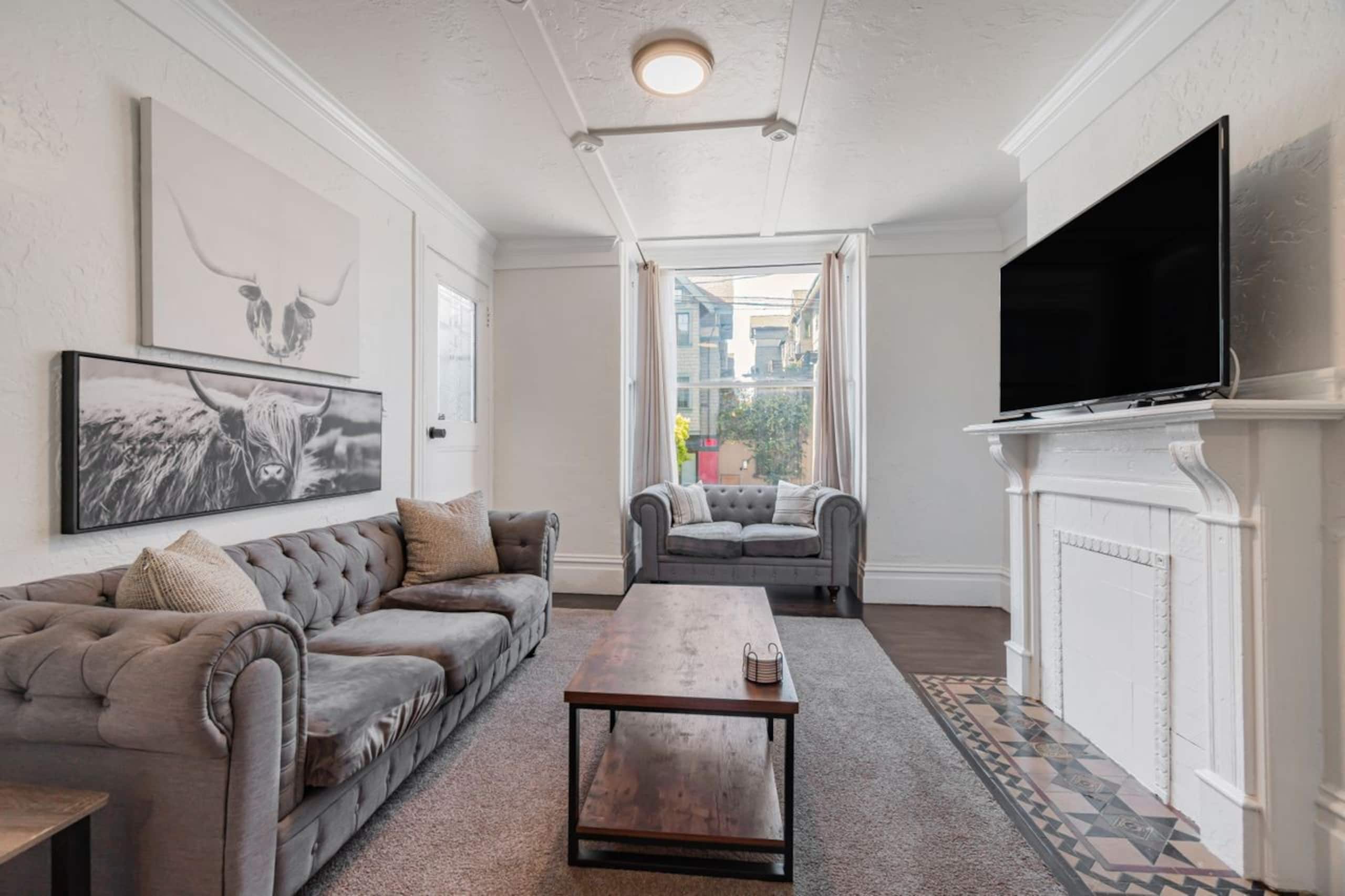 Home in San Francisco · ★4.74 · 5 bedrooms · 6 beds · 2.5 baths - Image 1