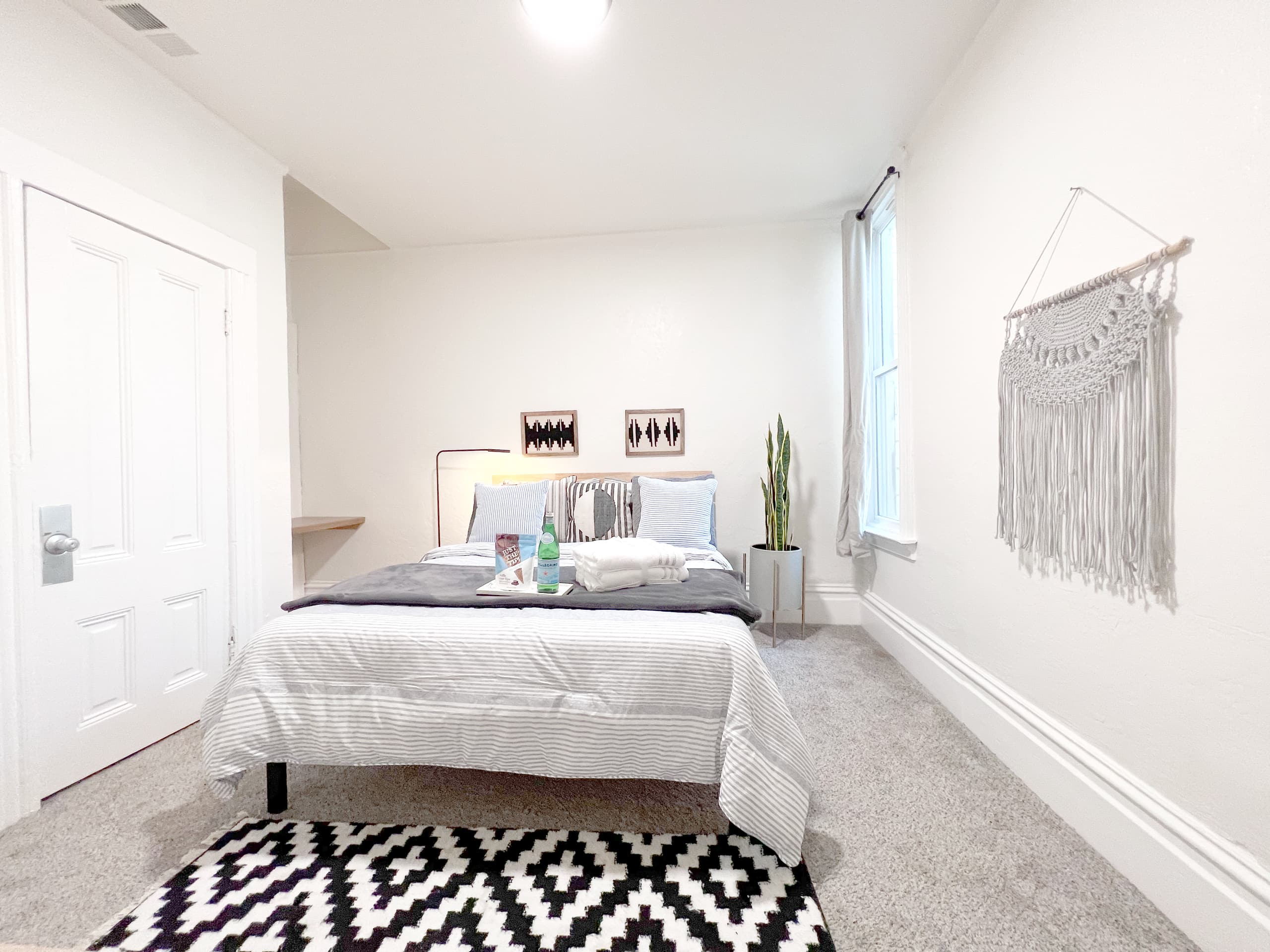 Home in San Francisco · ★4.74 · 5 bedrooms · 6 beds · 2.5 baths - Image 40
