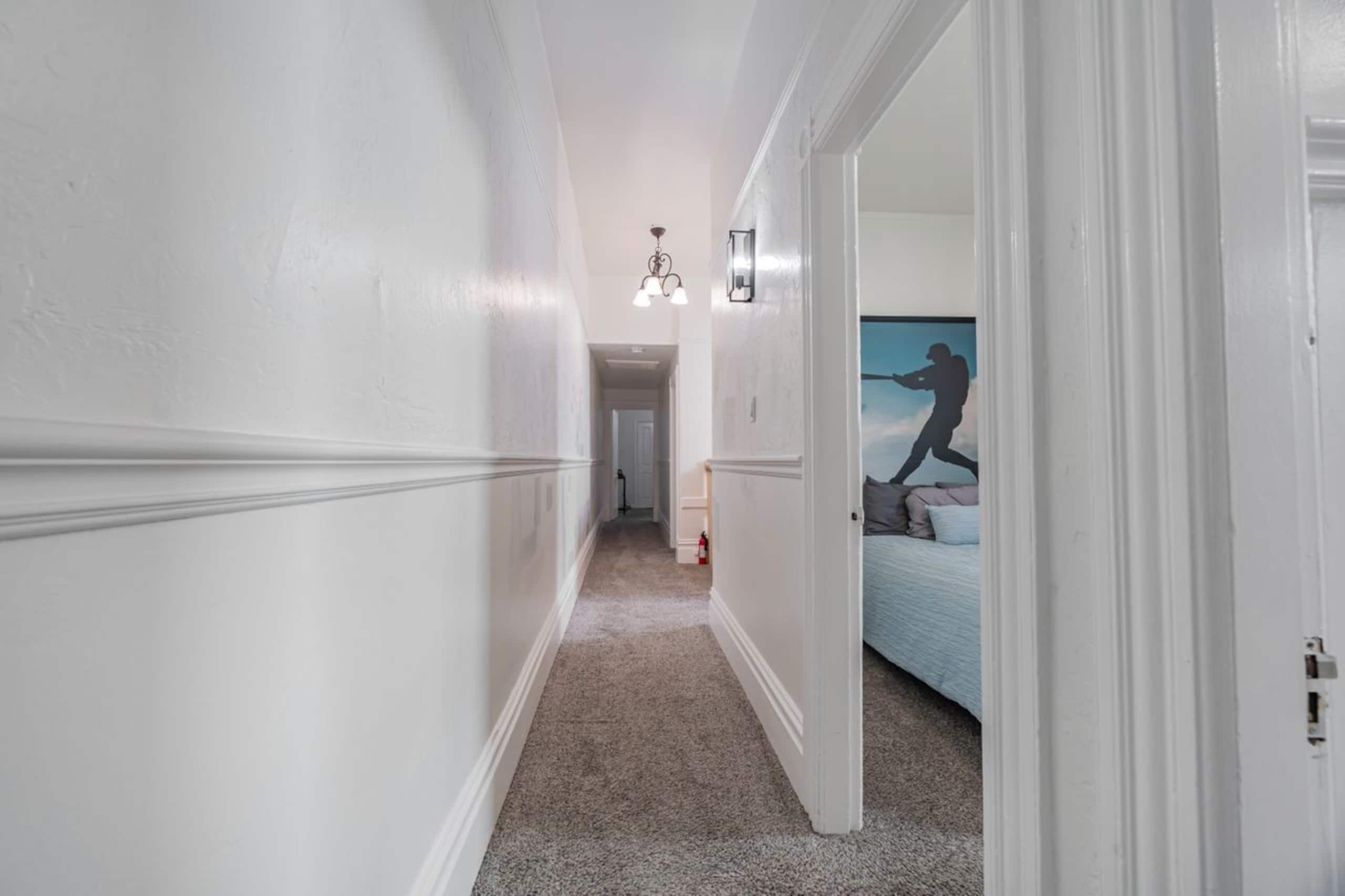 Home in San Francisco · ★4.74 · 5 bedrooms · 6 beds · 2.5 baths - Image 33