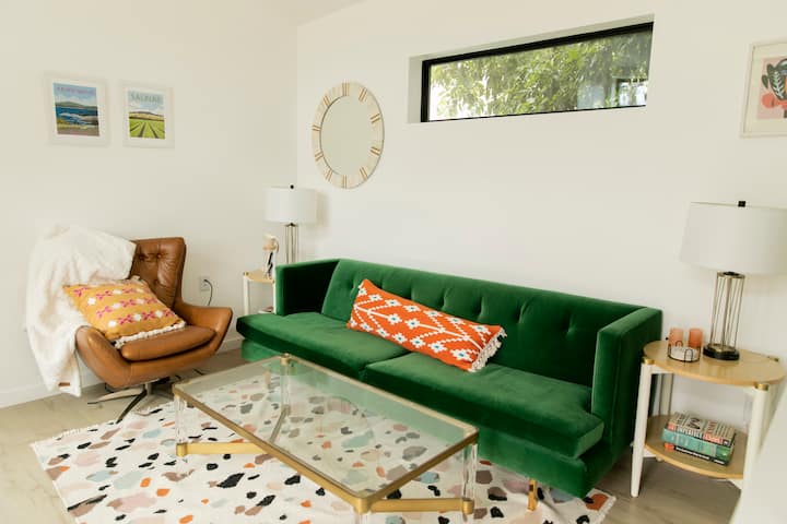 Modern Cabin Near Lover's Point - パシフィック・グローブ, CA