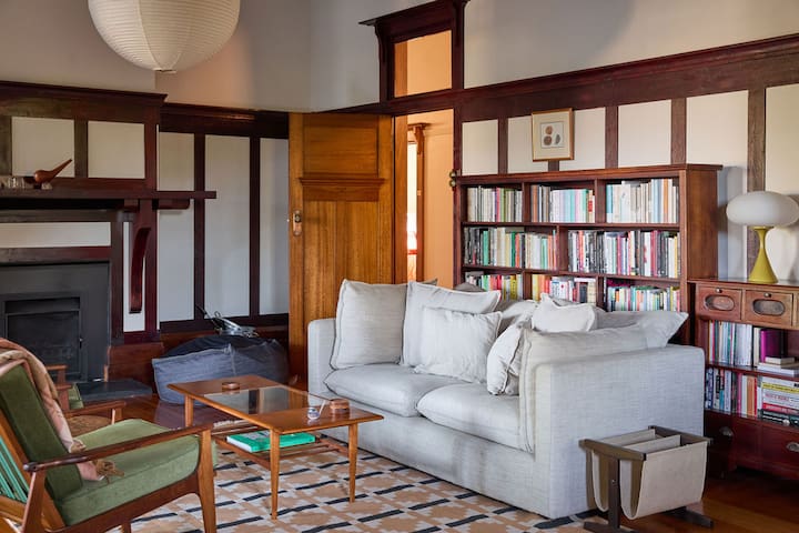 CBD Convenience | Spacious, Peaceful, Private