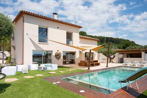 Le Mas des Filles | Luxurious Villa | Pool