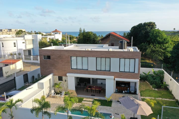 Villa Nancy, Campo Mar, Bani