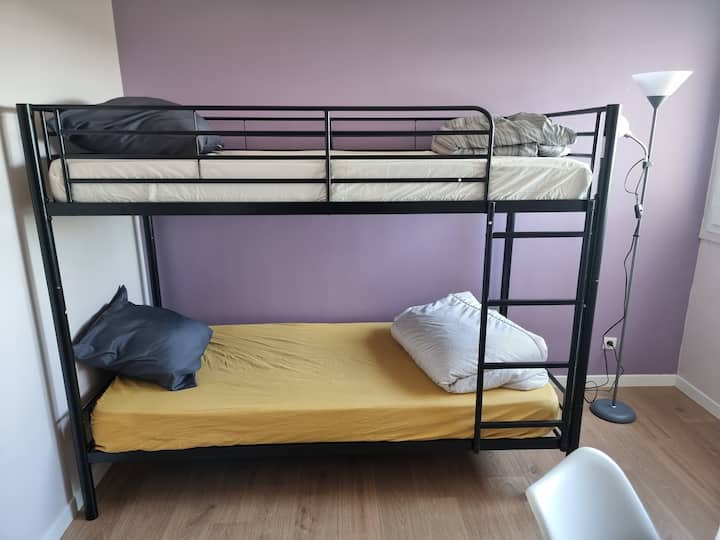 Chambre Partagée Pour Femmes Proche Gare Et Cc - Évry