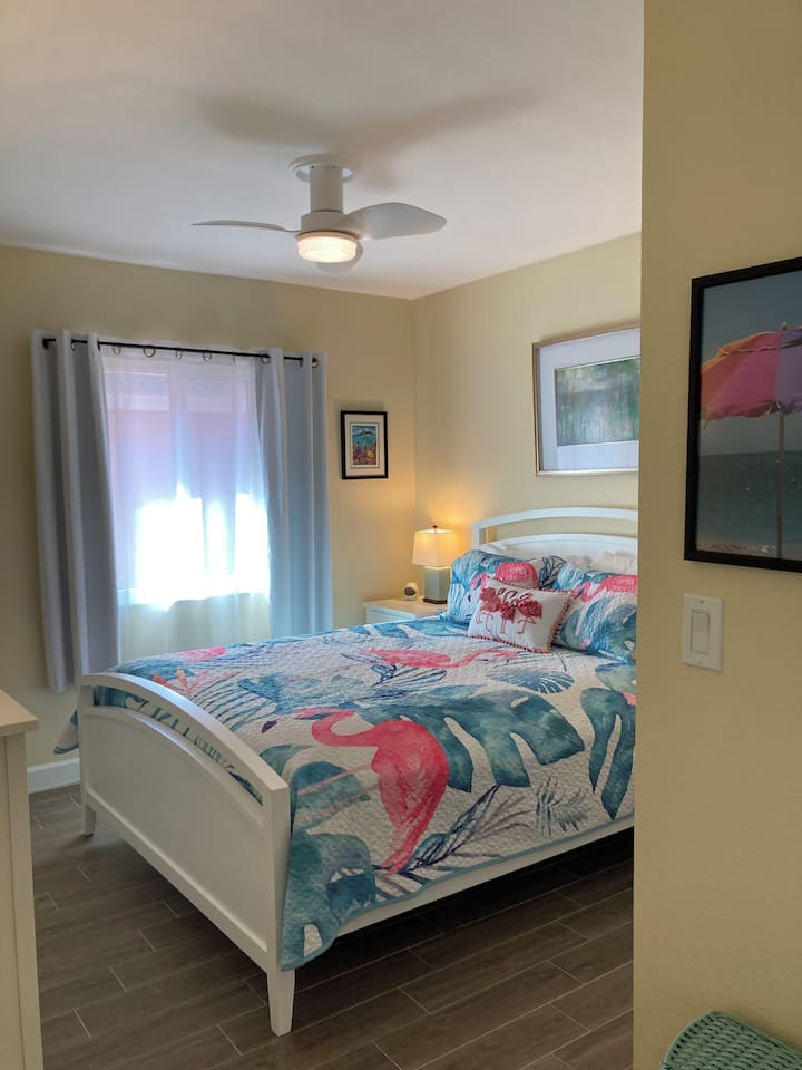 Krevat dopio "queen" shumë i rehatshëm