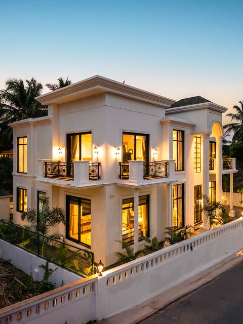 Palatial stay @ 4BHK Casa De Roopa by Stay ALYF