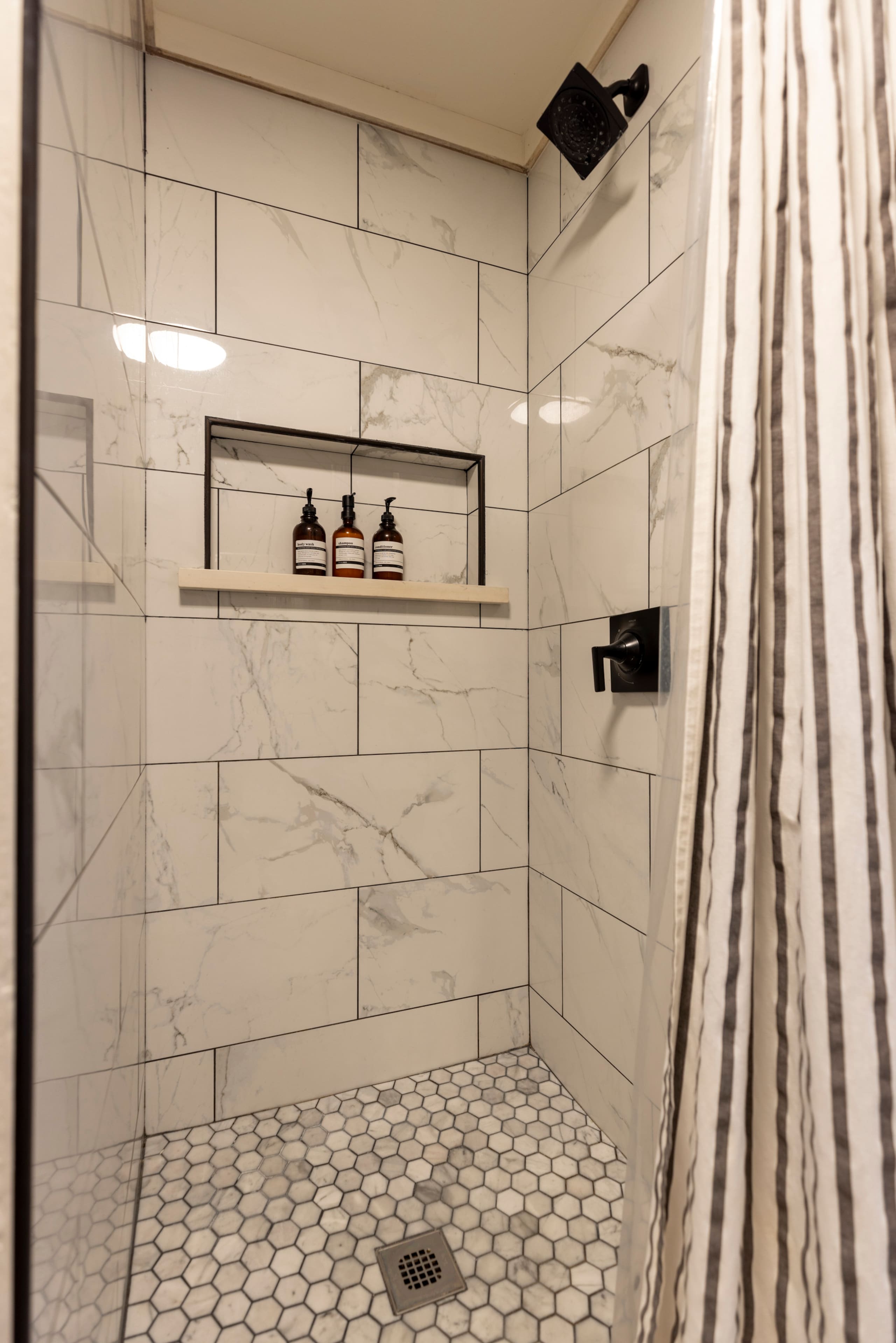 Home in Kailua · ★4.85 · 2 bedrooms · 2 beds · 3 private baths - Image 29