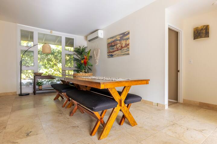 Large Kailua Beach Home – Steps To The Beach! gallery image 3